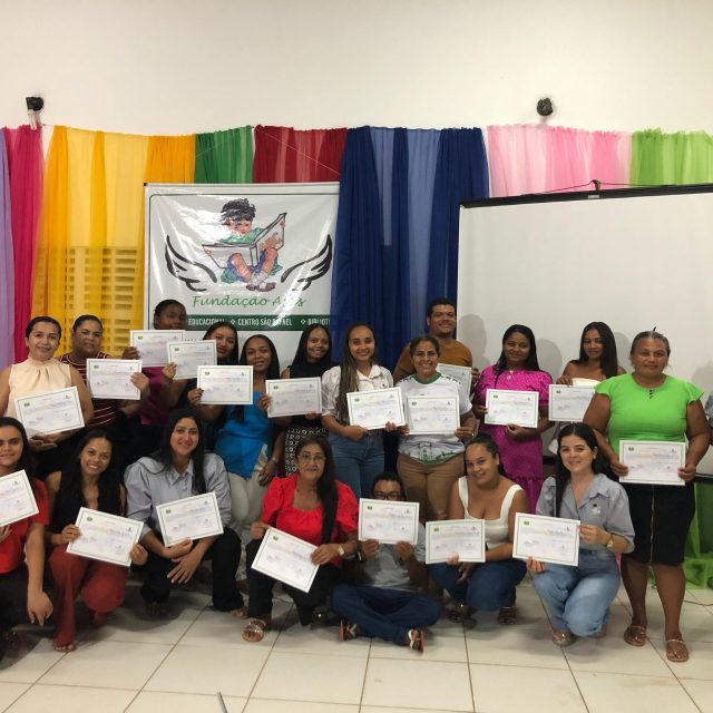 Oficina sobre Atendimento a Crianças Atípicas fortalece práticas inclusivas na Fundação Asas. Confira!